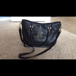 Tory Burch Classic Amanda Hobo Bag